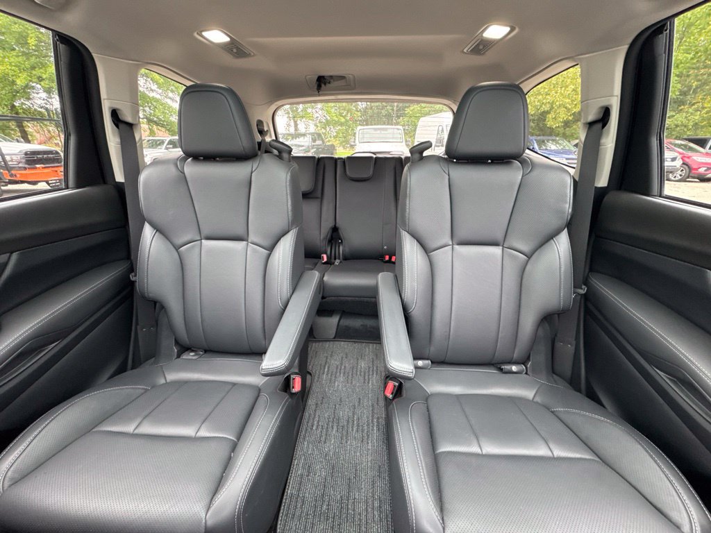 Used 2021 Subaru Ascent Limited AWD/4WD image 11