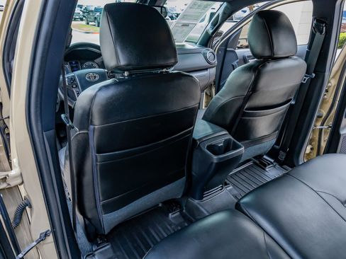 Used 2019 Toyota Tacoma TRD Off-Road image 35