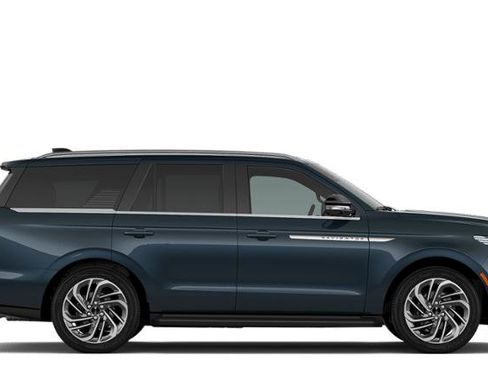 New 2026 Lincoln Navigator Premiere AWD/4WD image 28