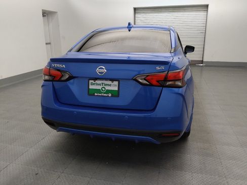 Used 2020 Nissan Versa SR FWD image 7