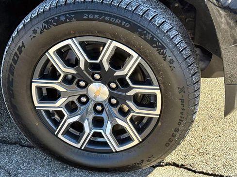 Used 2023 Chevrolet Colorado LT w/ LT Convenience Package III image 7