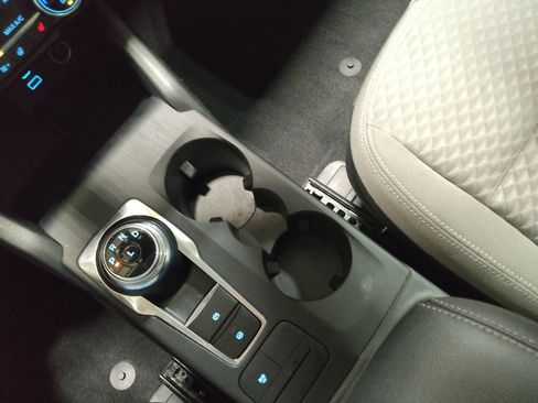 Used 2021 Ford Escape SE w/ Cold Weather Package image 26