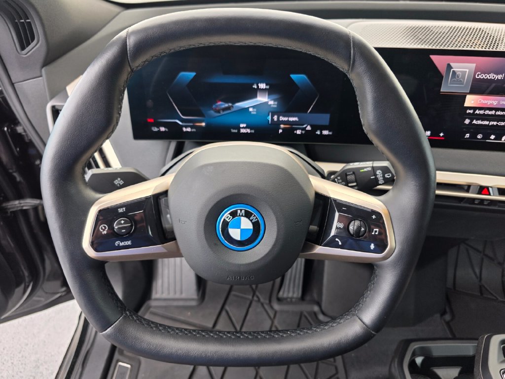 Certified 2024 BMW iX xDrive50 w/ Premium Package AWD/4WD image 9