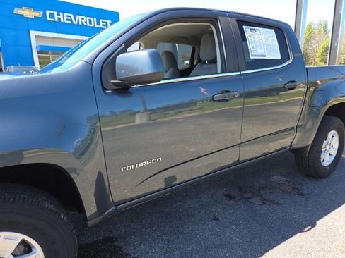 Used 2019 Chevrolet Colorado W/T w/ WT Convenience Package RWD image 32