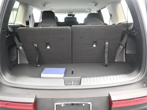 New 2026 Hyundai Santa Fe SE image 7