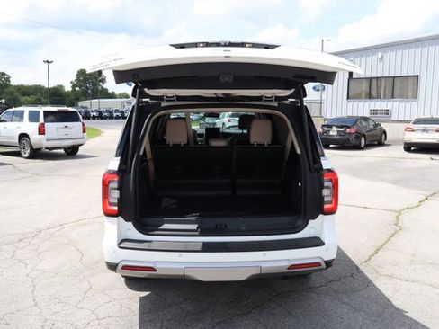 Used 2023 Ford Expedition Max Limited AWD/4WD image 10