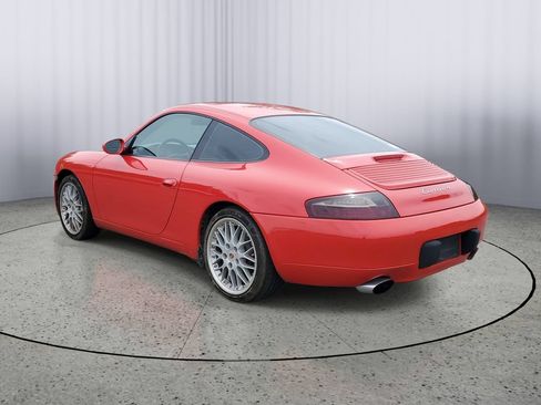 Used 2001 Porsche 911 Carrera RWD image 4