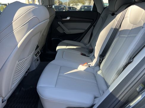 Used 2024 Audi Q5 2.0T Prestige w/ Prestige Package image 31