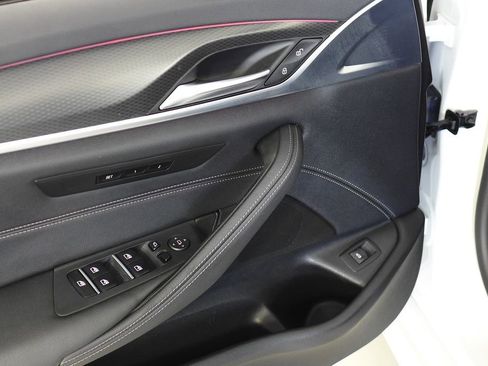 Certified 2023 BMW 540i w/ M Sport Package image 12