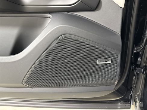 New 2026 Porsche Cayenne image 33