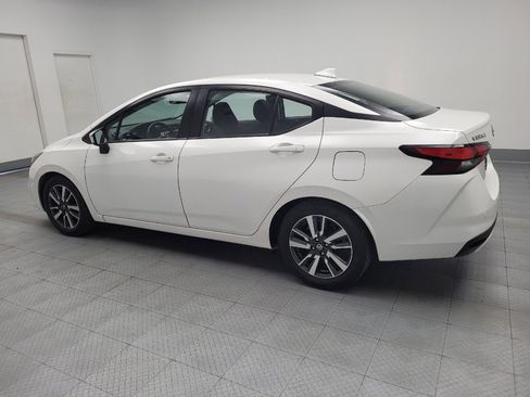 Used 2021 Nissan Versa SV FWD image 3