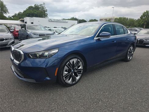 Used 2026 BMW 530i RWD image 5