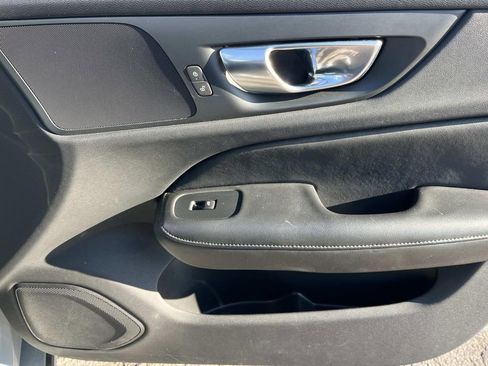 Used 2024 Volvo S60 B5 Core image 21