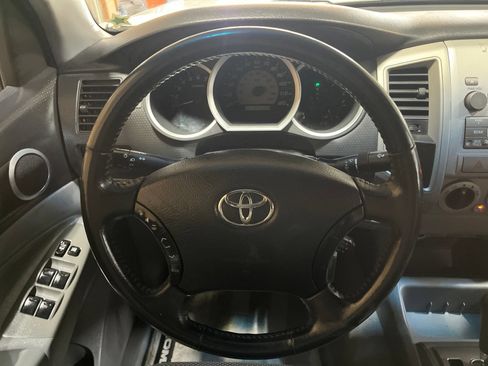 Used 2010 Toyota Tacoma PreRunner RWD image 21