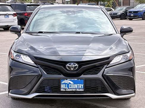 Used 2024 Toyota Camry XSE FWD image 9