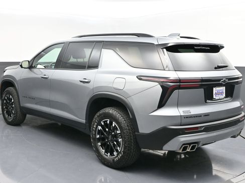 Used 2024 Chevrolet Traverse Z71 AWD/4WD image 5