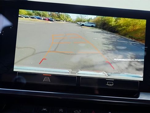 New 2026 GMC Sierra 1500 Elevation image 13