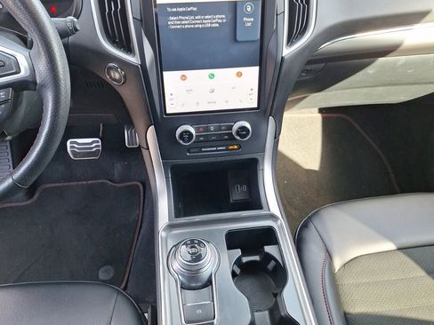 Certified 2023 Ford Edge ST-Line image 12