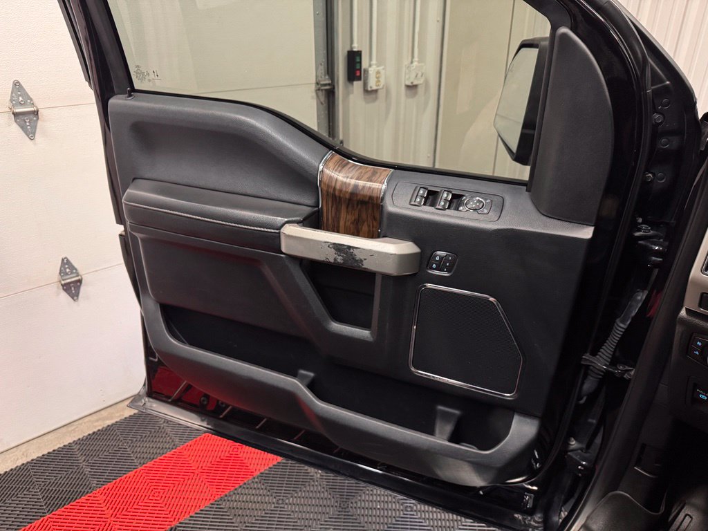 Used 2020 Ford F150 Lariat w/ Equipment Group 502A Luxury AWD/4WD image 32