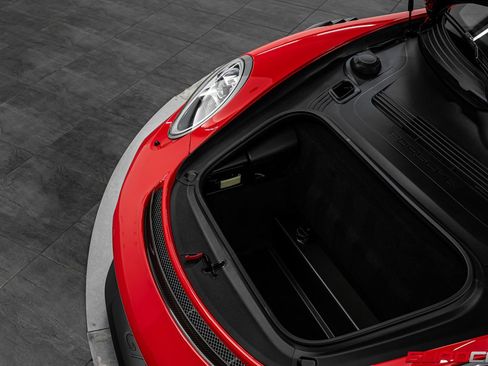 Used 2018 Porsche 911 GT2 RS image 11