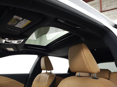 Used 2024 Lexus RX 350 w/ Convenience Package image 15