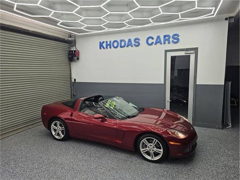 Used 2010 Chevrolet Corvette Coupe w/ Preferred Equipment Group RWD image 16