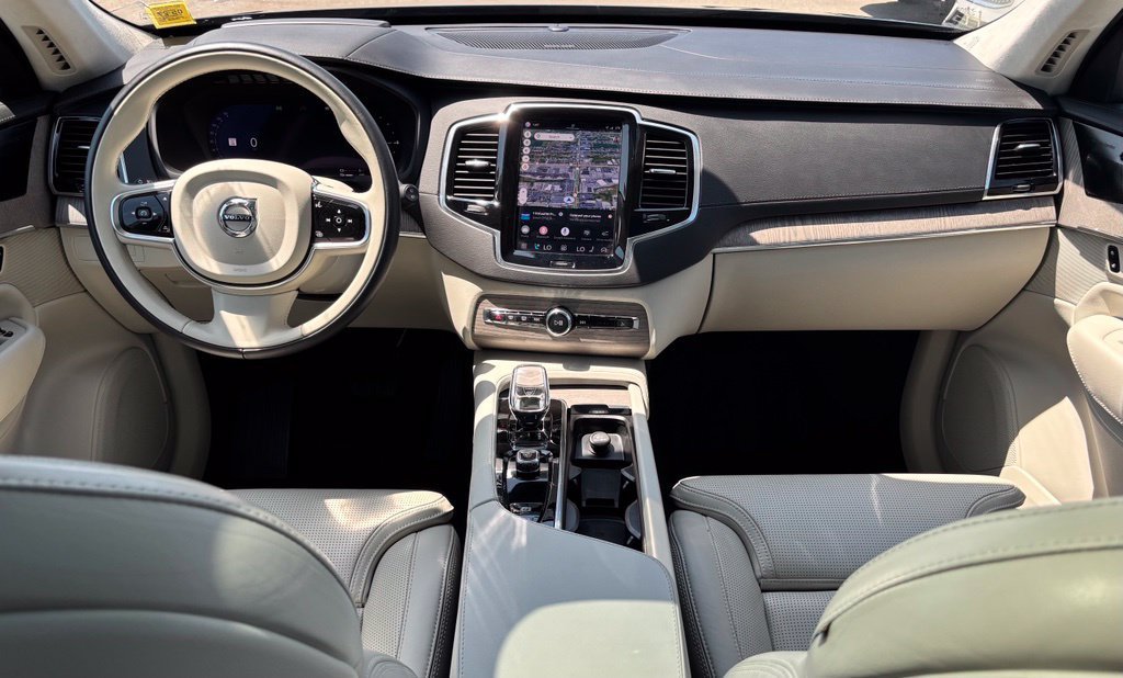 Certified 2023 Volvo XC90 T8 Ultimate w/ Lounge Package AWD/4WD image 6
