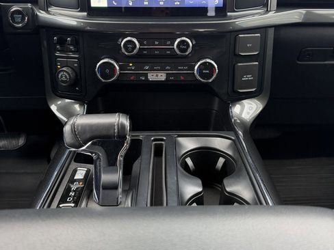 Used 2022 Ford F150 XLT w/ Equipment Group 302A High image 11