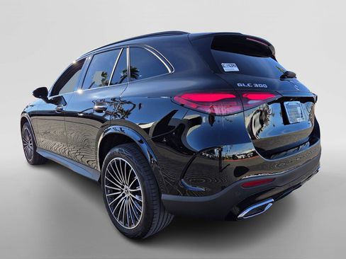 New 2025 Mercedes-Benz GLC 300 image 3