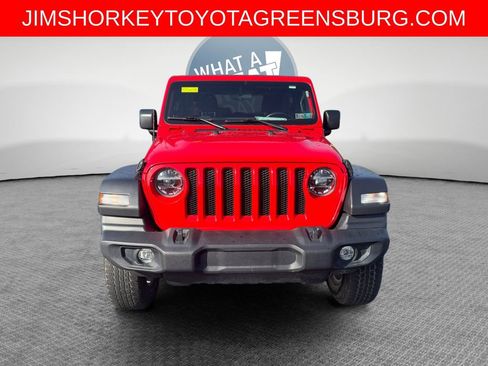 Used 2022 Jeep Wrangler Sport AWD/4WD image 9