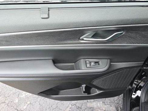 New 2025 Jeep Grand Cherokee L Limited w/ Luxury Tech Group II AWD/4WD image 21