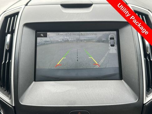 Used 2015 Ford Edge SEL w/ Equipment Group 201A image 3