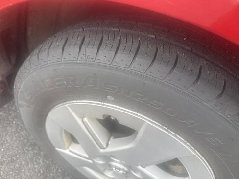 Used 2011 Toyota Prius Four image 3