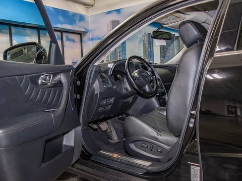 Used 2011 INFINITI FX35 Base w/ Premium Pkg image 13