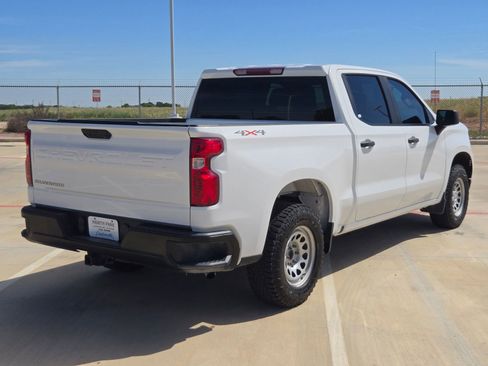 Used 2023 Chevrolet Silverado 1500 W/T w/ Trailering Package image 3