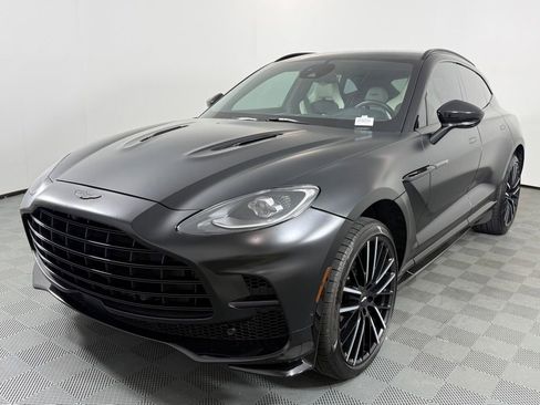 Used 2023 Aston Martin DBX 707 AWD/4WD image 1