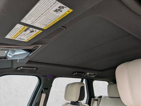 Used 2021 Land Rover Range Rover Westminster Edition image 8