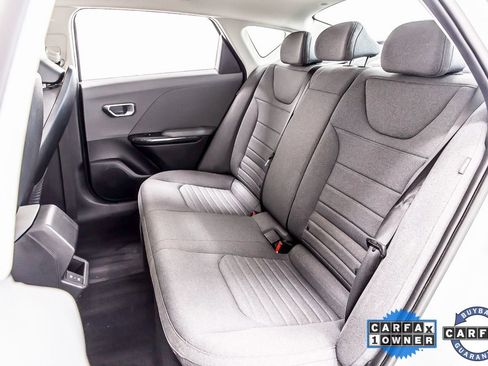 Used 2025 Kia K4 EX image 29