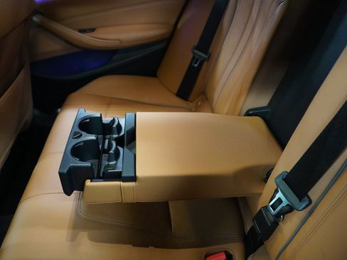 Used 2017 BMW 540i RWD image 22