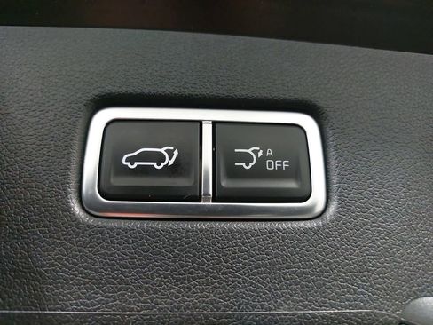 Used 2025 Kia Sorento SX image 14