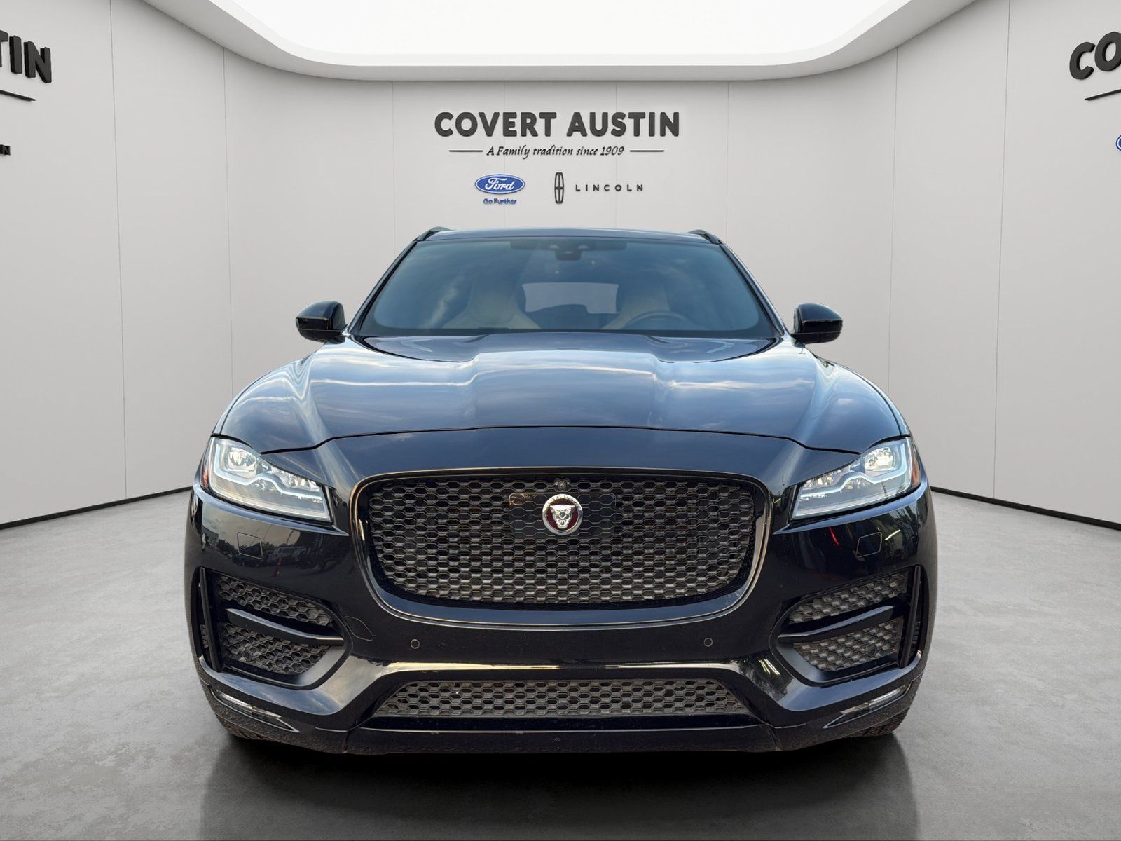 Used 2020 Jaguar F-PACE R-Sport AWD/4WD image 5