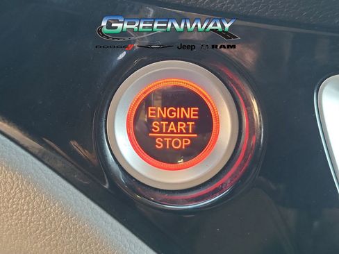 Used 2021 Honda Pilot Elite image 32