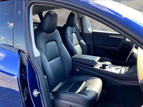 Used 2023 Tesla Model Y Long Range image 29