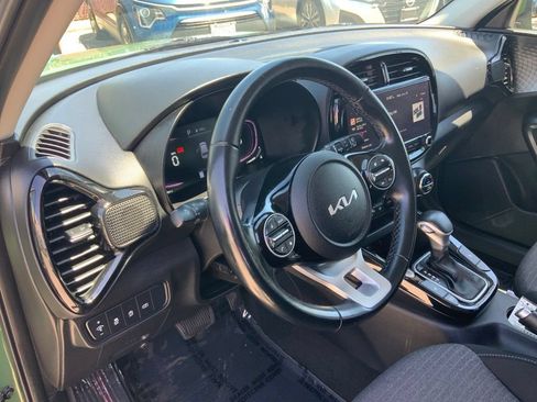Used 2023 Kia Soul EX FWD image 13