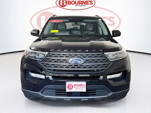 Used 2021 Ford Explorer XLT w/ Equipment Group 202A AWD/4WD image 6