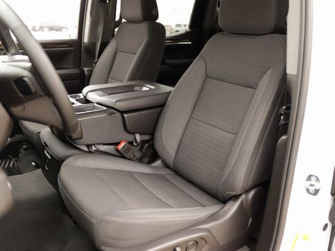 Used 2024 GMC Sierra 1500 Elevation image 23