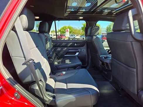 Used 2025 Toyota Sequoia Platinum AWD/4WD image 12