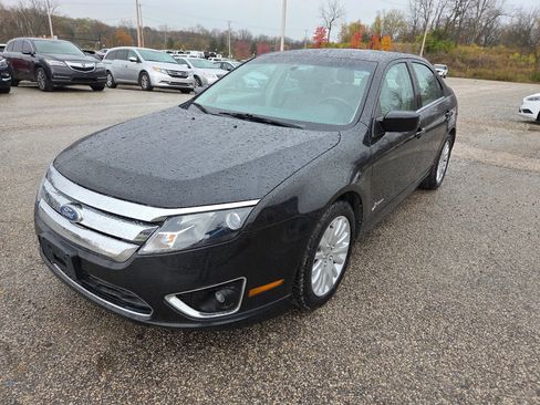 Used 2011 Ford Fusion Hybrid Sedan 4D image 2