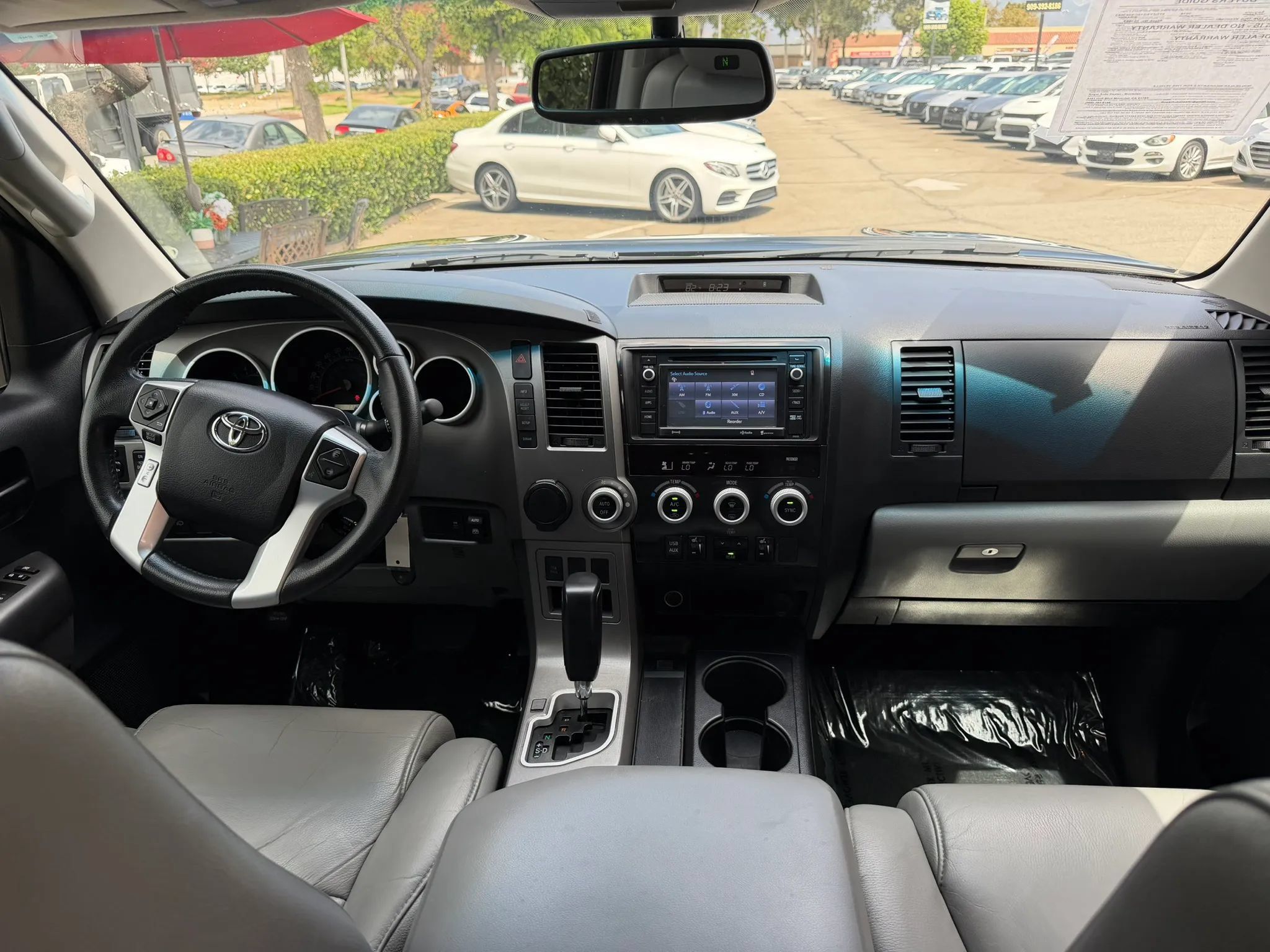 Used 2016 Toyota Sequoia SR5 w/ Premium Package RWD image 24