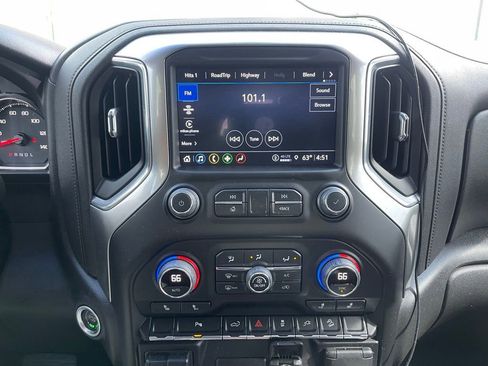 Used 2022 Chevrolet Silverado 1500 LT Trail Boss w/ LT Trail Boss Premium Package AWD/4WD image 8